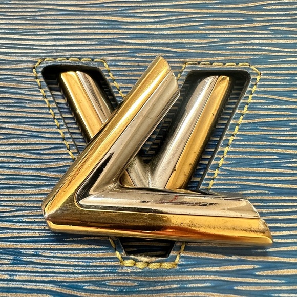 Louis Vuitton Denim Light Epi Leather Twist Shoulder Bag MM - Picture 5 of 16